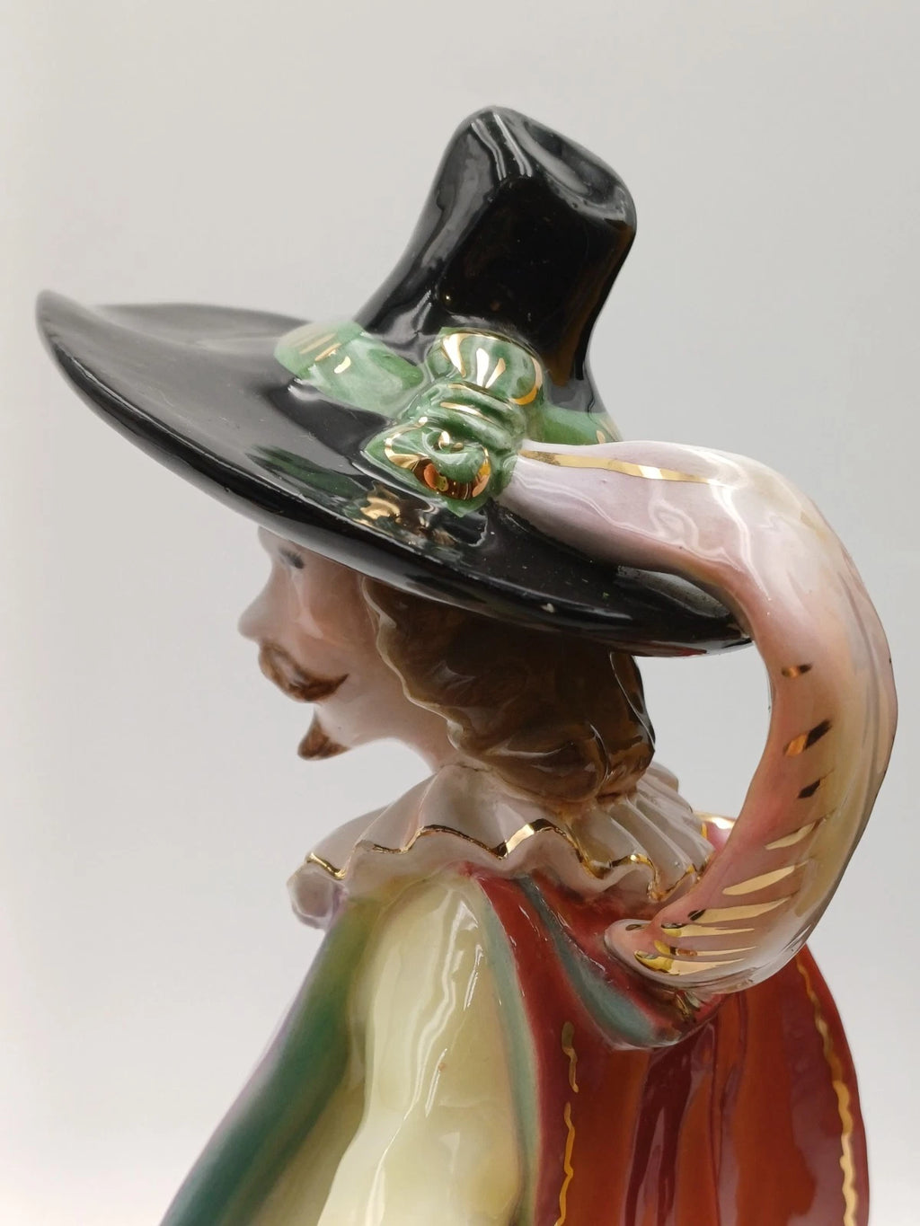 Trofeo Ramazzotti – Statuetta Moschettiere in porcellana, 1953