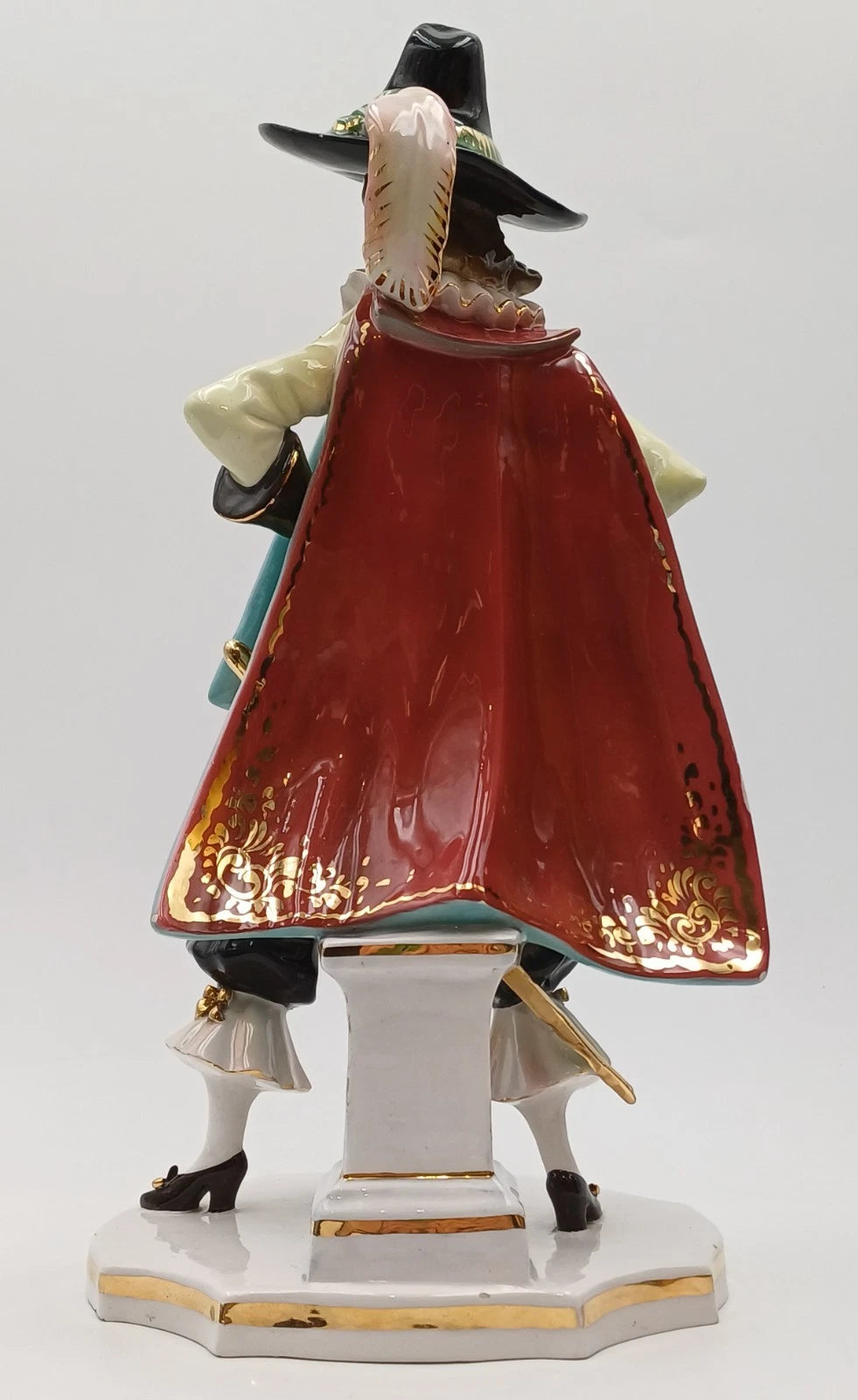 Trofeo Ramazzotti – Statuetta Moschettiere in porcellana, 1953