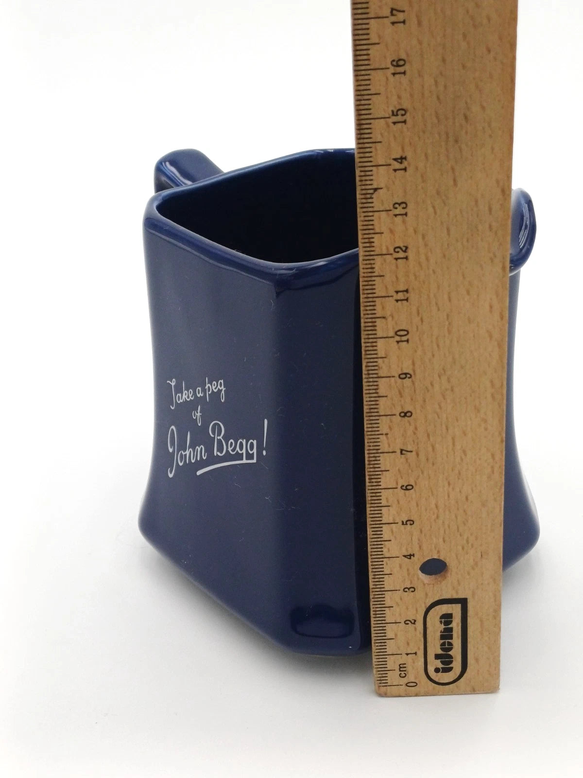John Begg Scotch Whisky – Caraffa pubblicitaria in ceramica inglese